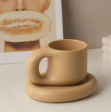 Load image into Gallery viewer, Minimal Cloud Mug + Saucer - Papaya