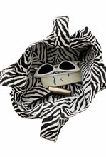 Load image into Gallery viewer, Zebra Textured Tote Bag
